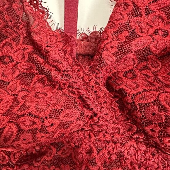 Aerie XL Deep Red Lace Bralette with Sparkle Straps - Picture 6 of 11